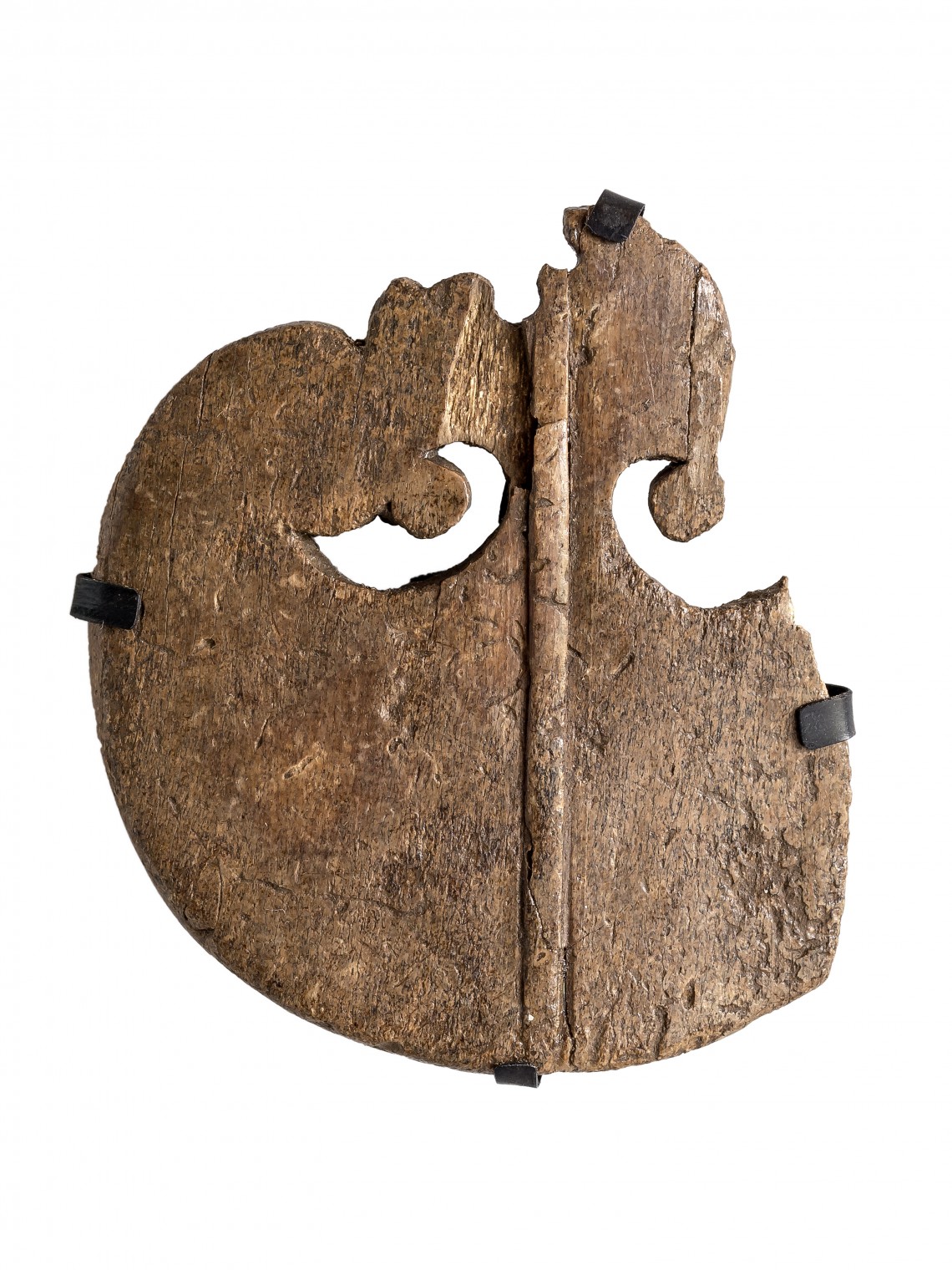 Fragment eines beinernen Beschlages einer Schwertscheide aus Dambach