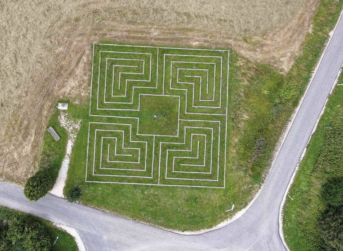 Labyrinth aus Stein